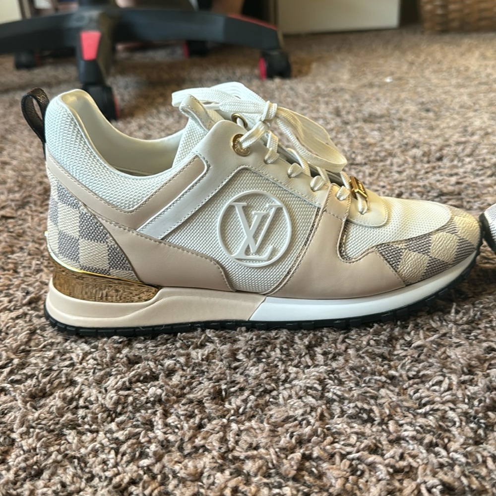 Louis Vuitton Sneakers